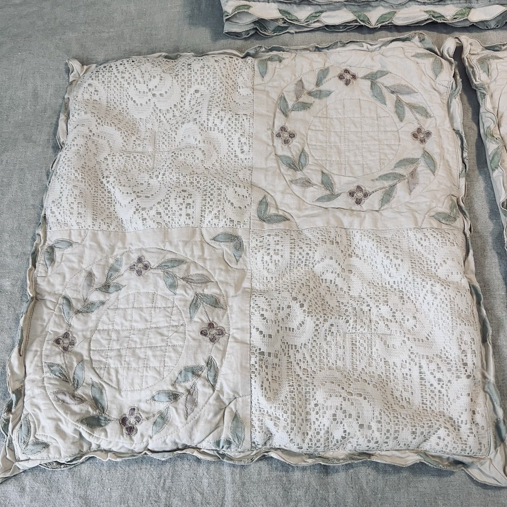 Vintage Quilt Embroidery Botanical Lace Flowers 81"x83" Set With 3 Pillow Covers - Picture 15 of 16